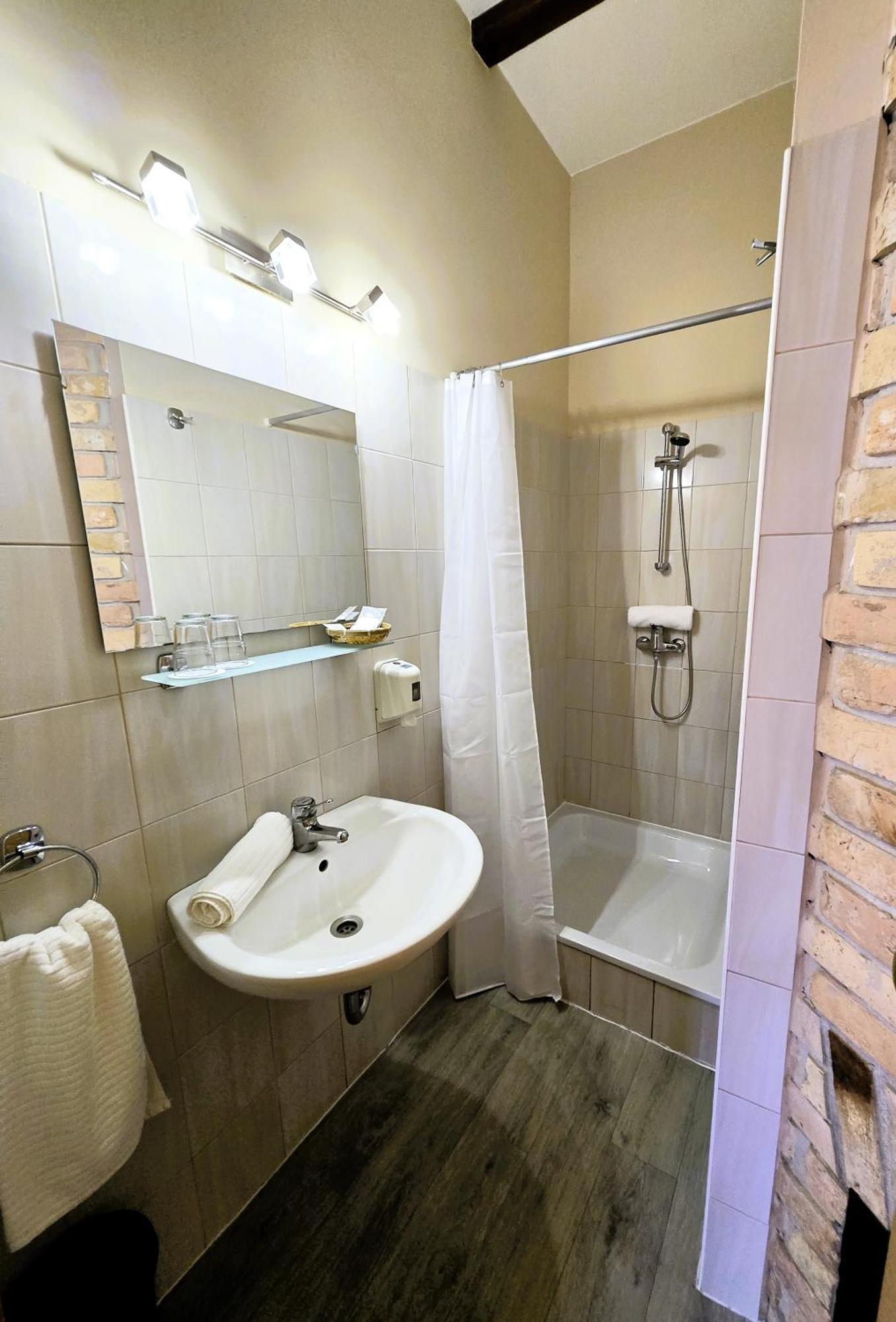 Guest house Mediterran Vendeghaz *