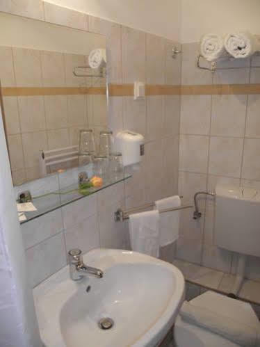 Mediterran Vendeghaz Guest house
